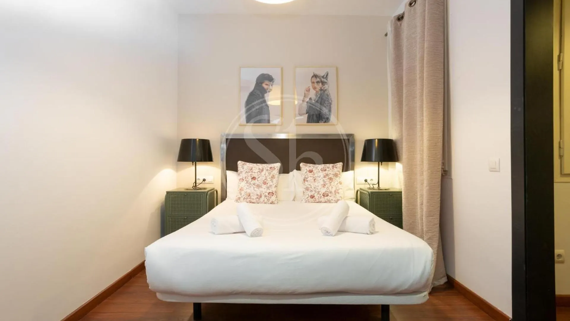 Wonderful Apartment Near Sagrada Familia Barcelona